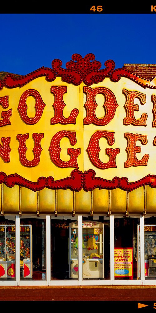 Golden Golden Nugget, Norfolk by Richard Heeps