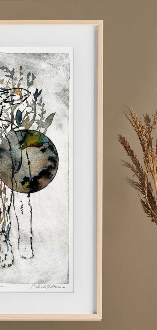 Present by Randi Antonsen