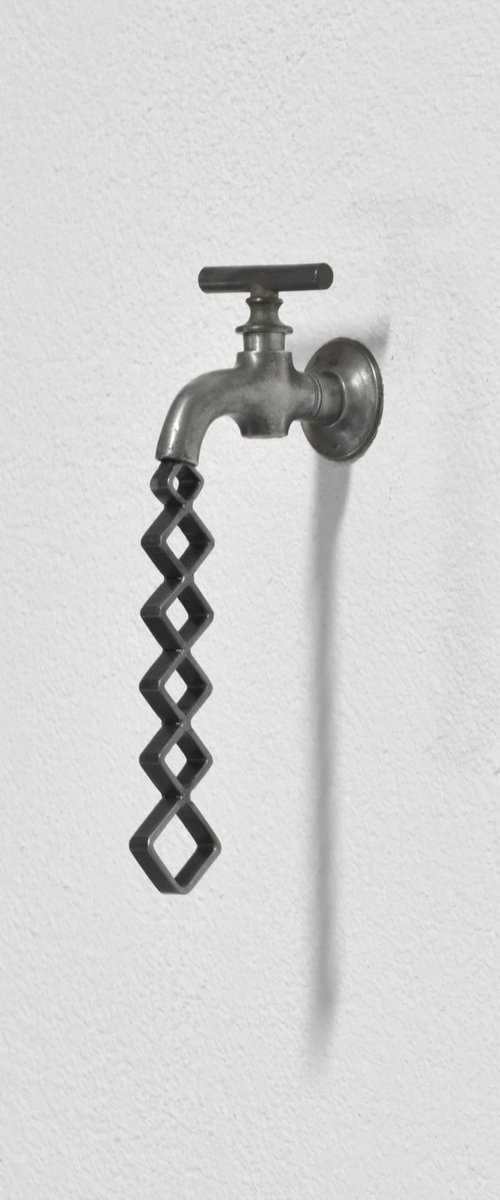 L'étrange robinet 3 by Yannick Bouillault