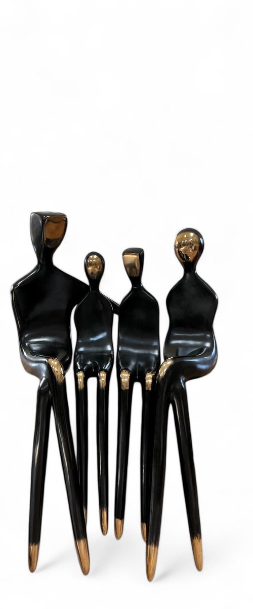 Family of four by Yenny Cocq